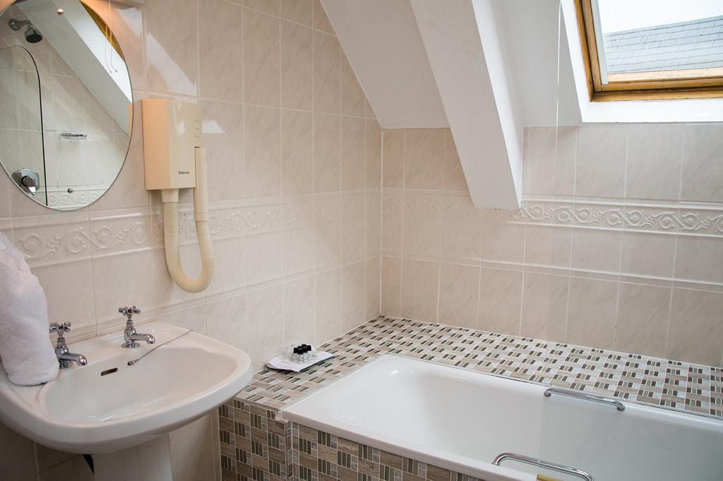 Davitts Guesthouse Кенмар Экстерьер фото